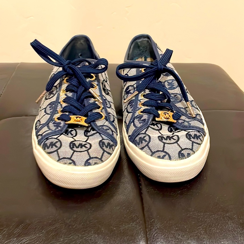 Navy blue Michael Kora Sneakers